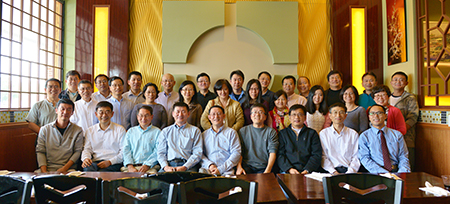 汪俊博士（1排左4），梁贵柏博士（1排左1），孙勇奎院士（1排左2），李才博士（1排中），王建锋博士（1排右1），刘建博士（1排右4），杨立虎博士（2排左1），蔡天权博士（2排左2），刘雯颖博士（2排右3）等专家合影留念