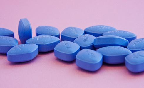 药品销售榜大变样！政策促洗牌，企业如何守护大品种？