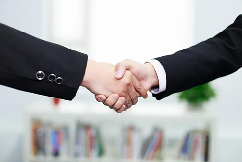 秉持着“专注创新，用心服务”的理念，不朽情缘mg官网一直把每一个客户当作是公司的VIP